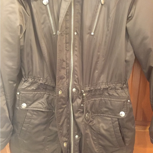 🎉 host pick Laundry by Shelli Segal medium brown jacket removeable fur and hood - Picture 7 of 10